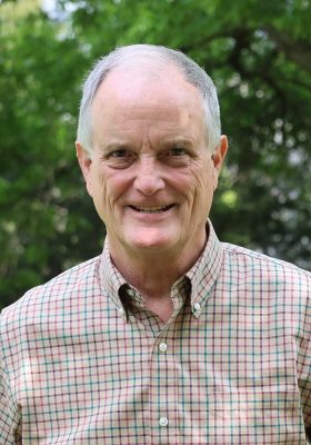 Headshot of Tom Hammett