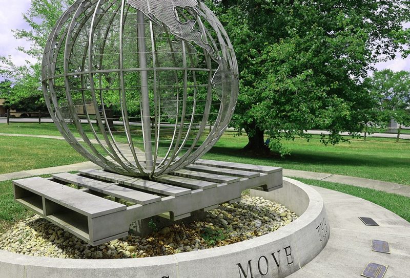 Pallets Move the World