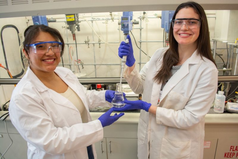 students in chem lab